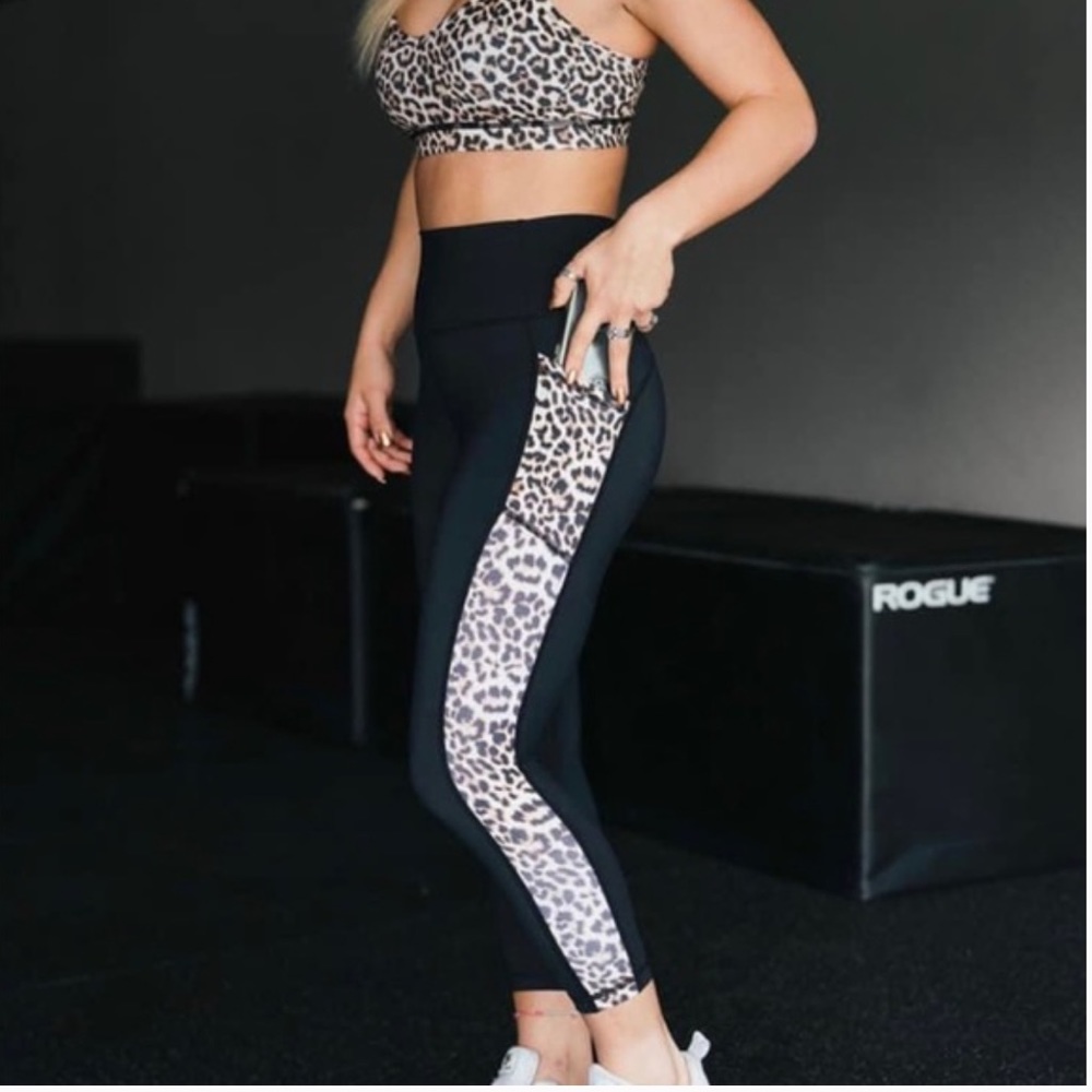 Zyia Brilliant Leopard Color-Block High Rise Capri Legging